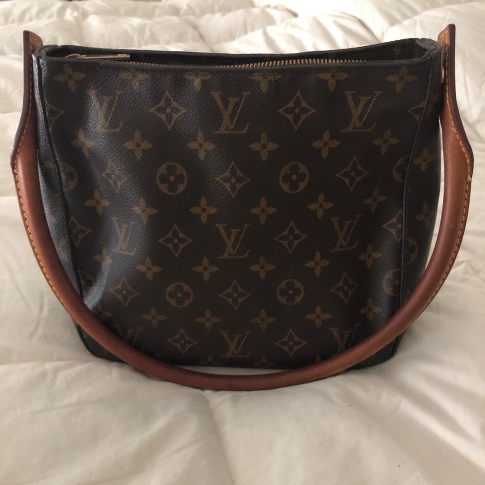 Louis Vuitton Medium Looping MM